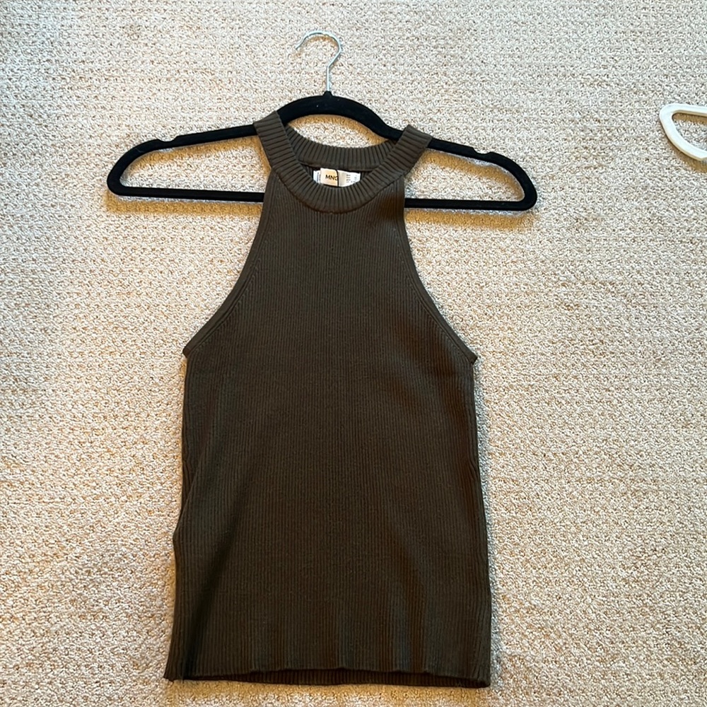 NWT size XS Mango high neck sweater tank. Hunter green